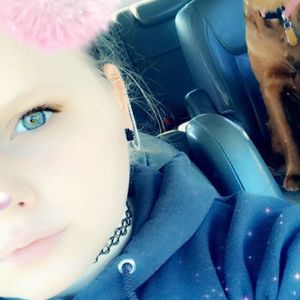 Meet your Posher, Carla